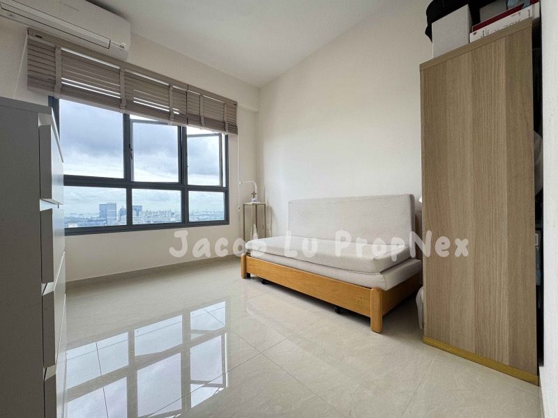 53 Strathmore Avenue HDB Apartment For Sale, $988,000, 2 Bed 2 Bath 667 sqft $1,481.00 psf