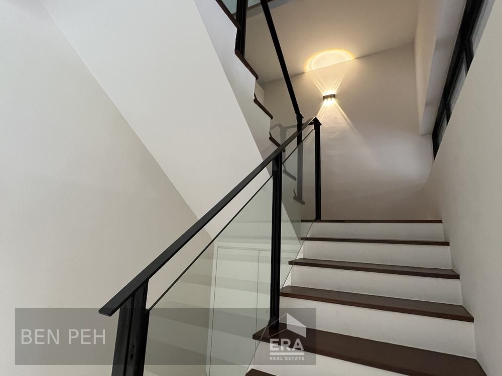 Exclusive Serene Living in Bukit Timah D21. New Listing.