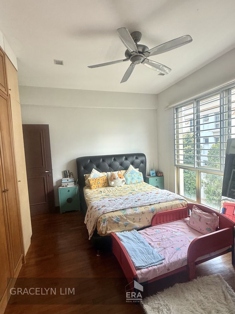 Rare Spacious Unit Well Maintained View to Appreciate