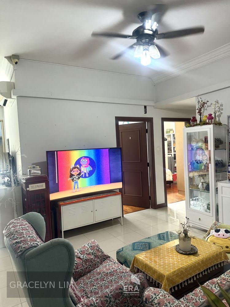 Rare Spacious Unit Well Maintained View to Appreciate