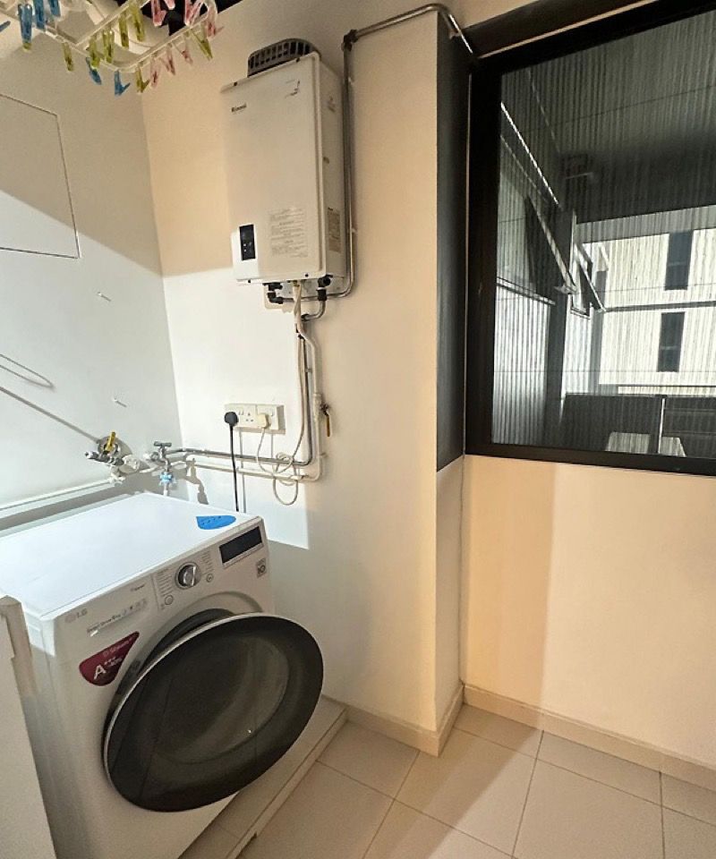 93 Dawson Road HDB Apartment For Sale, $1,300,000, 3 Bed 2 Bath 1,022 sqft $1,272.00 psf