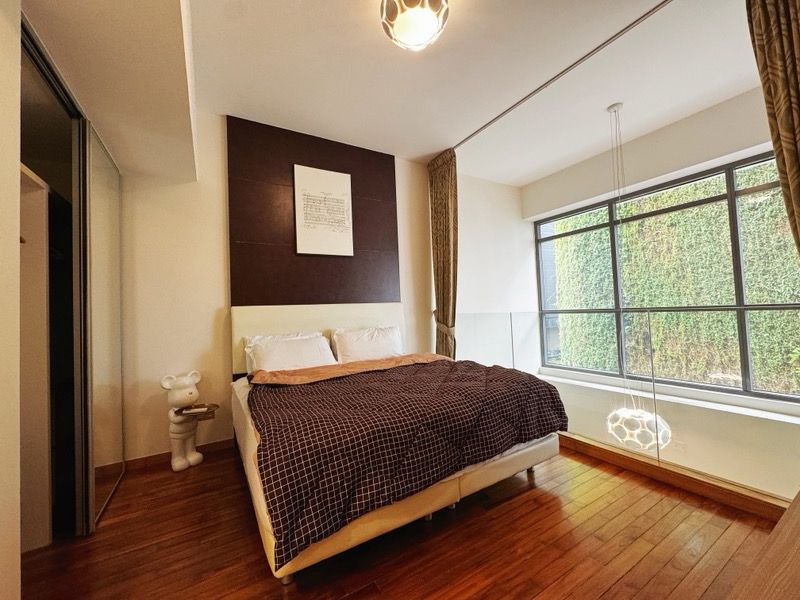 Icon Apartment For Sale, $1,199,990, 1 Bed 1 Bath 689 sqft $1,742.00 psf