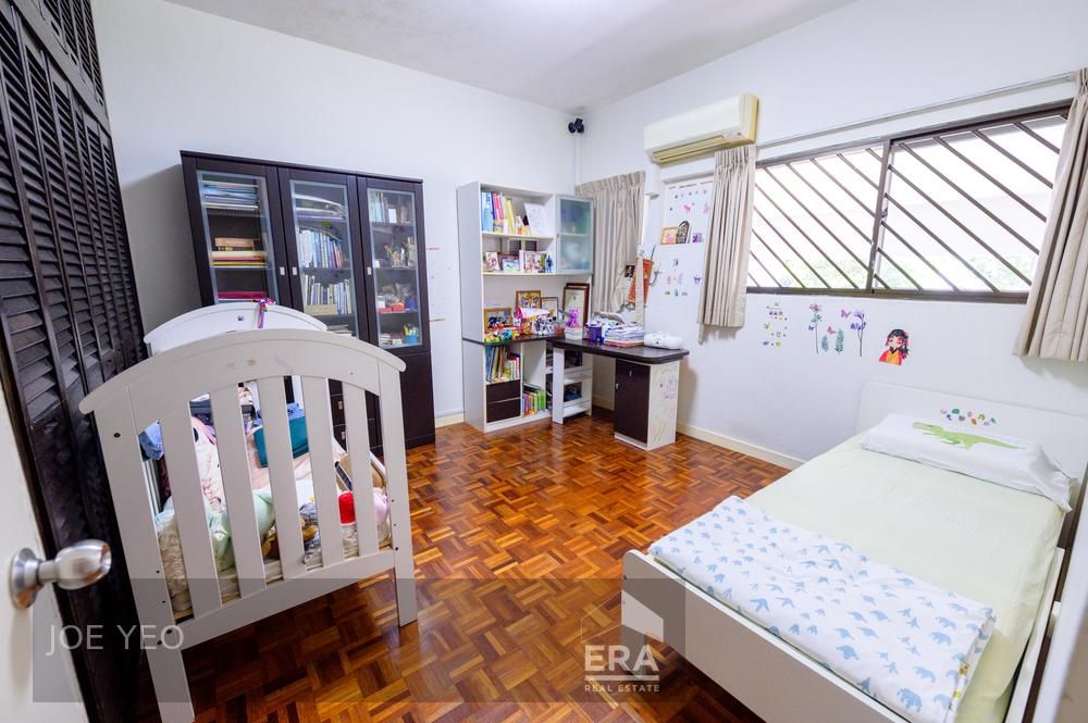 Super Value Buy! Almost Freehold at Leasehold Price! 1km Henry Park!