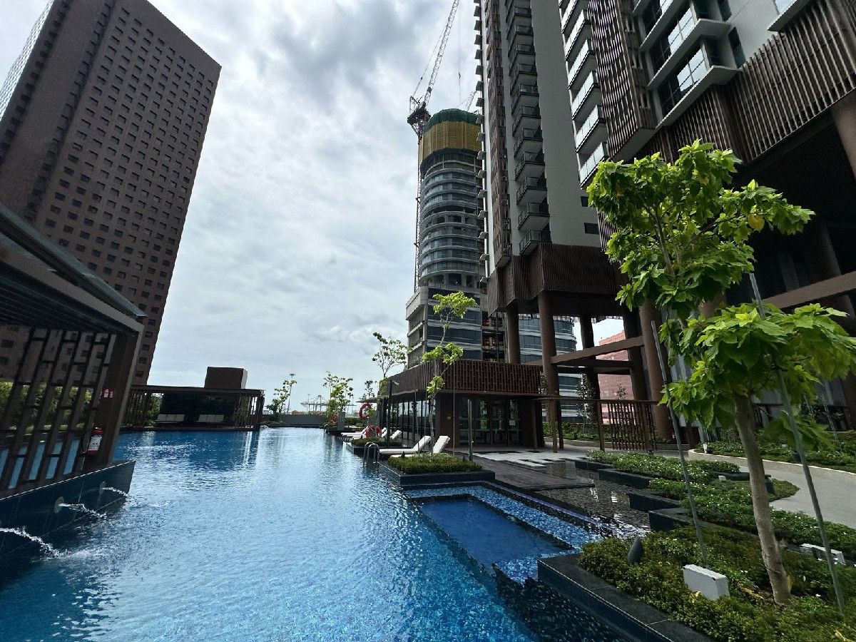 One Bernam Condominium For Sale, $2,200,000, 2 Bed 1 Bath 700 sqft $3,143.00 psf