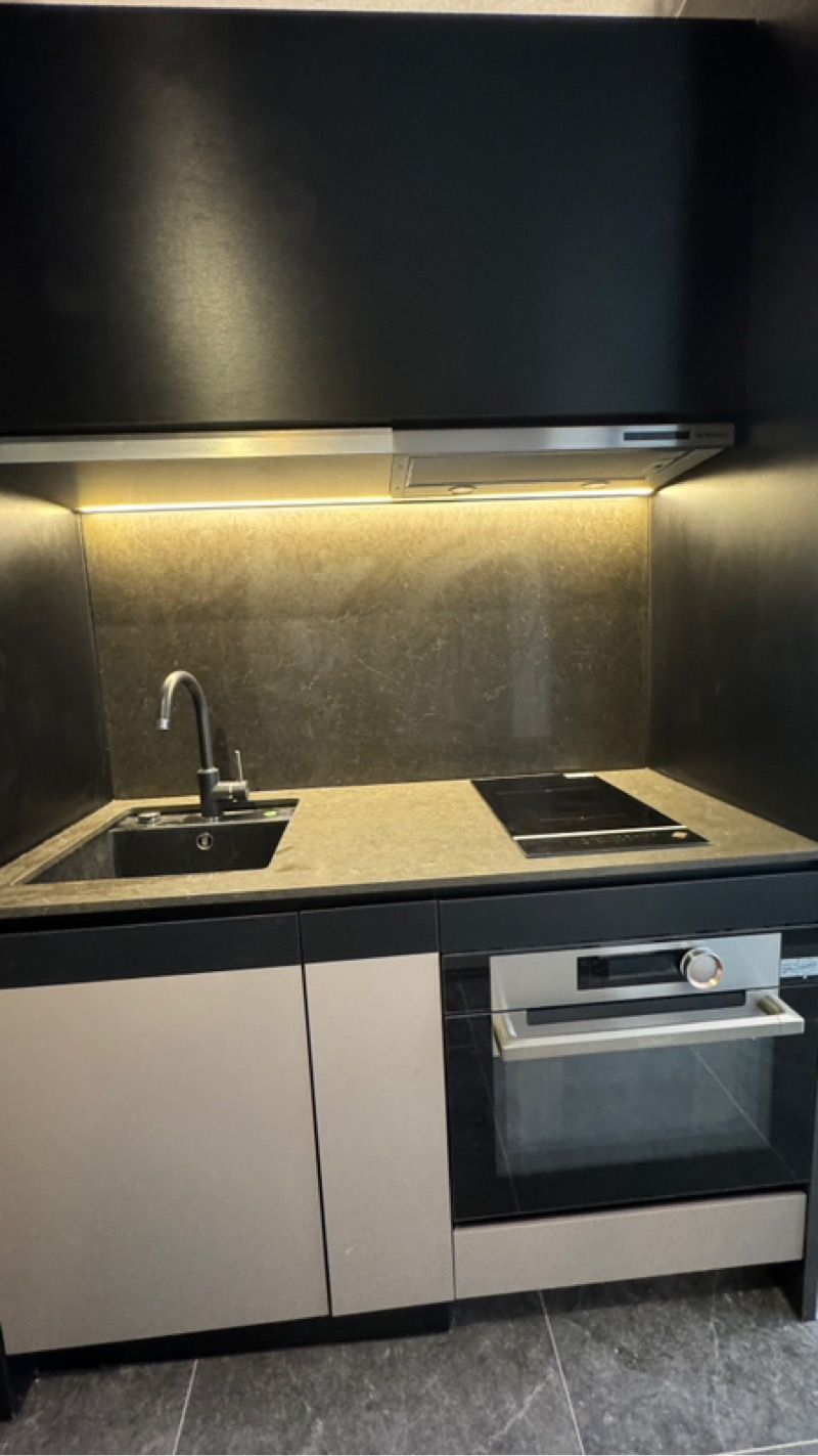 RV Altitude Condominium For Sale, $1,388,000, 2 Bed 1 Bath 441 sqft $3,147.00 psf