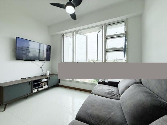 42A Margaret Drive HDB Apartment For Sale, $818,000, 2 Bed 2 Bath 678 sqft $1,206.00 psf