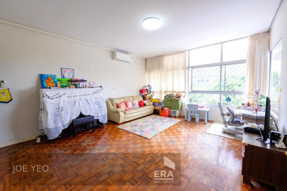 Super Value Buy! Almost Freehold at Leasehold Price! 1km Henry Park!