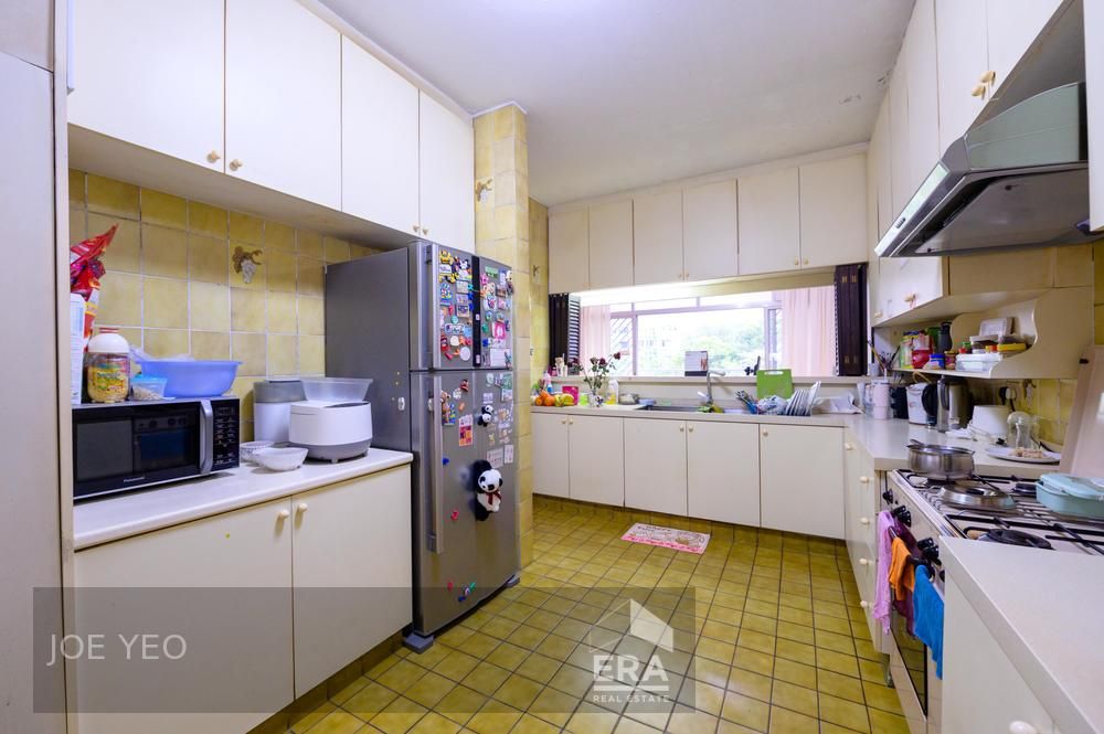 Super Value Buy! Almost Freehold at Leasehold Price! 1km Henry Park!