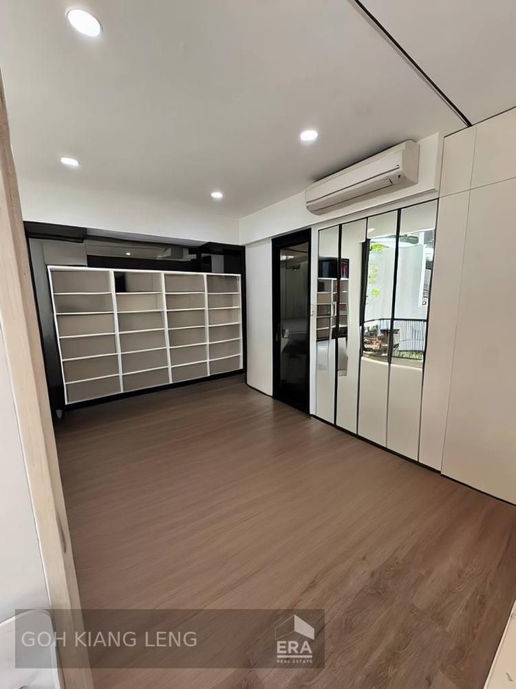 Urban Chic 1-bedroom at Nomu, Steps From the Heart of the City