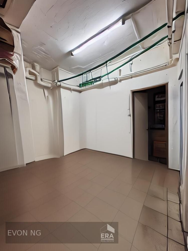 Prop-GPT: Retail: D20 Upper Thomson Road Sin Ming Road, Upper Thomson Road, Singapore, D20, 570022: Sgd 1,930,000