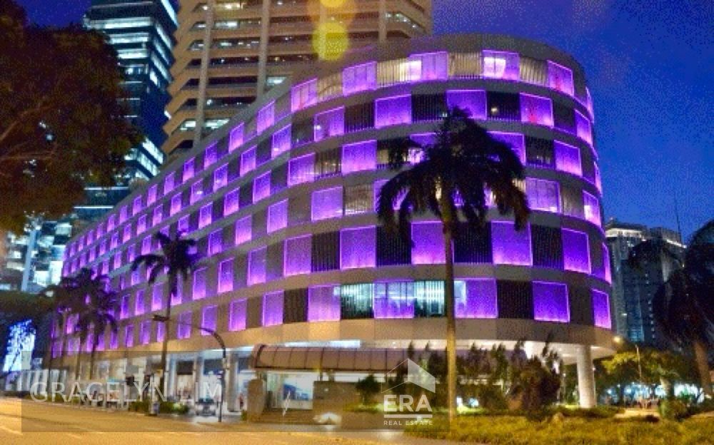 Stunning 3-bedroom Residence With Sea View at International Plaza