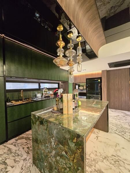 FREEHOLD LANDED WITH HUGE INVESTMENT POTENTIAL!