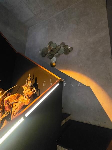 FREEHOLD LANDED WITH HUGE INVESTMENT POTENTIAL!