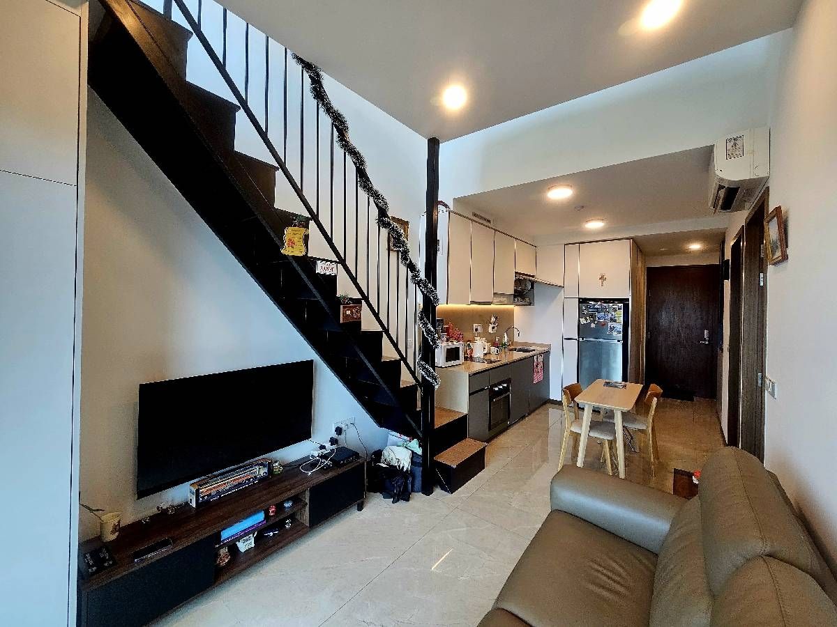 Normanton Park Condominium For Sale, $1,338,000, 2 Bed 1 Bath 657 sqft $2,037.00 psf