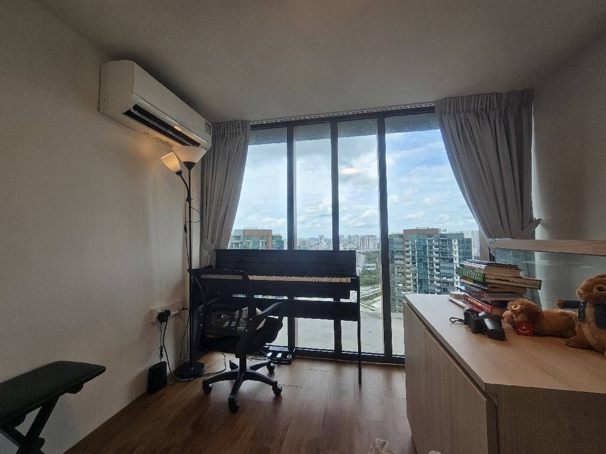 Normanton Park Condominium For Sale, $1,338,000, 2 Bed 1 Bath 657 sqft $2,037.00 psf