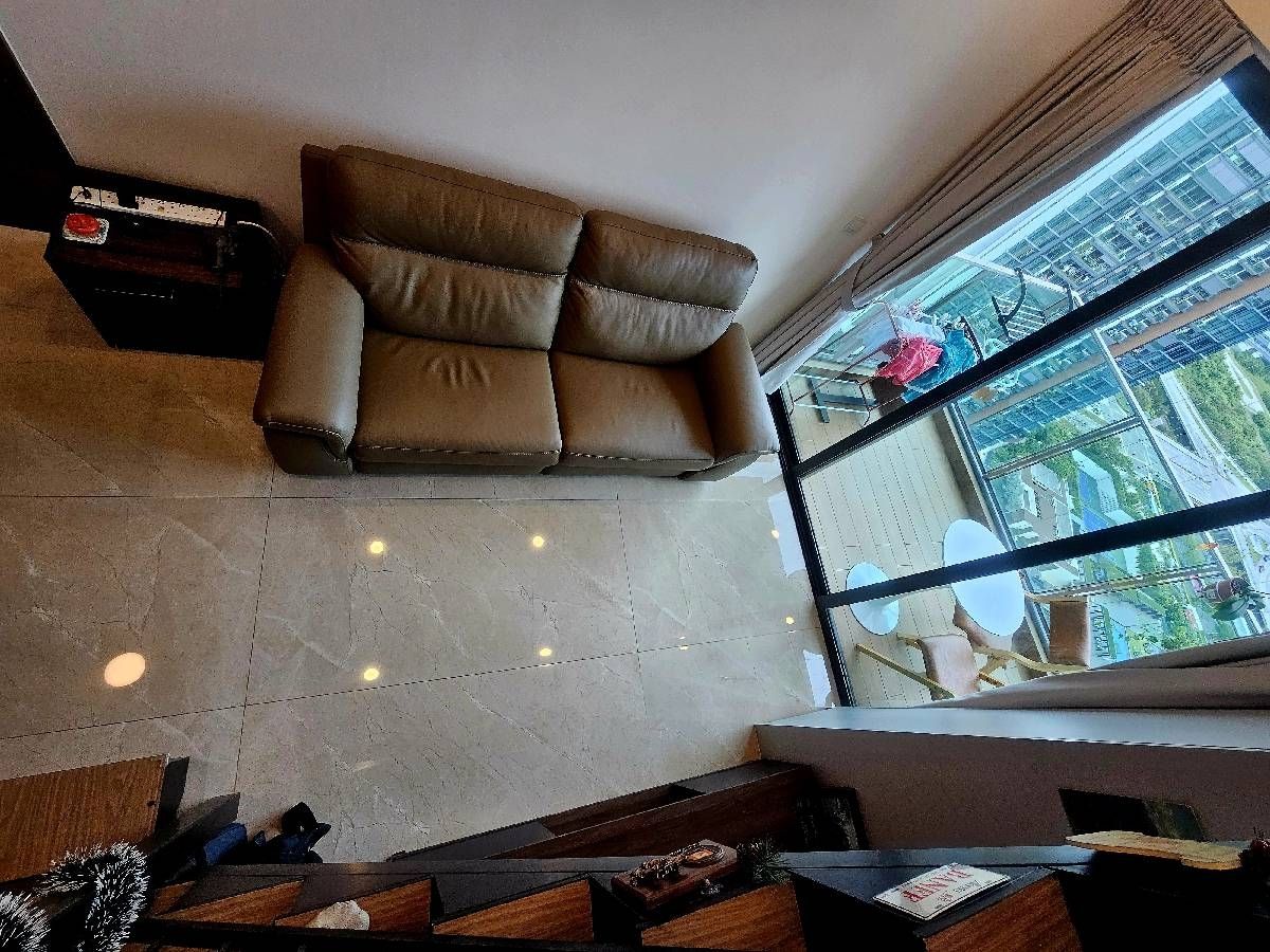 Normanton Park Condominium For Sale, $1,338,000, 2 Bed 1 Bath 657 sqft $2,037.00 psf