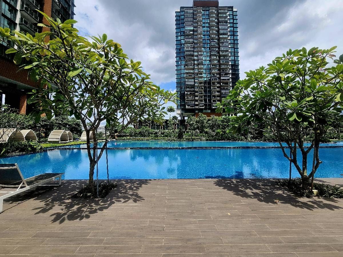 Normanton Park Condominium For Sale, $1,338,000, 2 Bed 1 Bath 657 sqft $2,037.00 psf