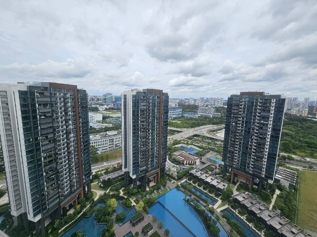 Normanton Park Condominium For Sale, $1,338,000, 2 Bed 1 Bath 657 sqft $2,037.00 psf