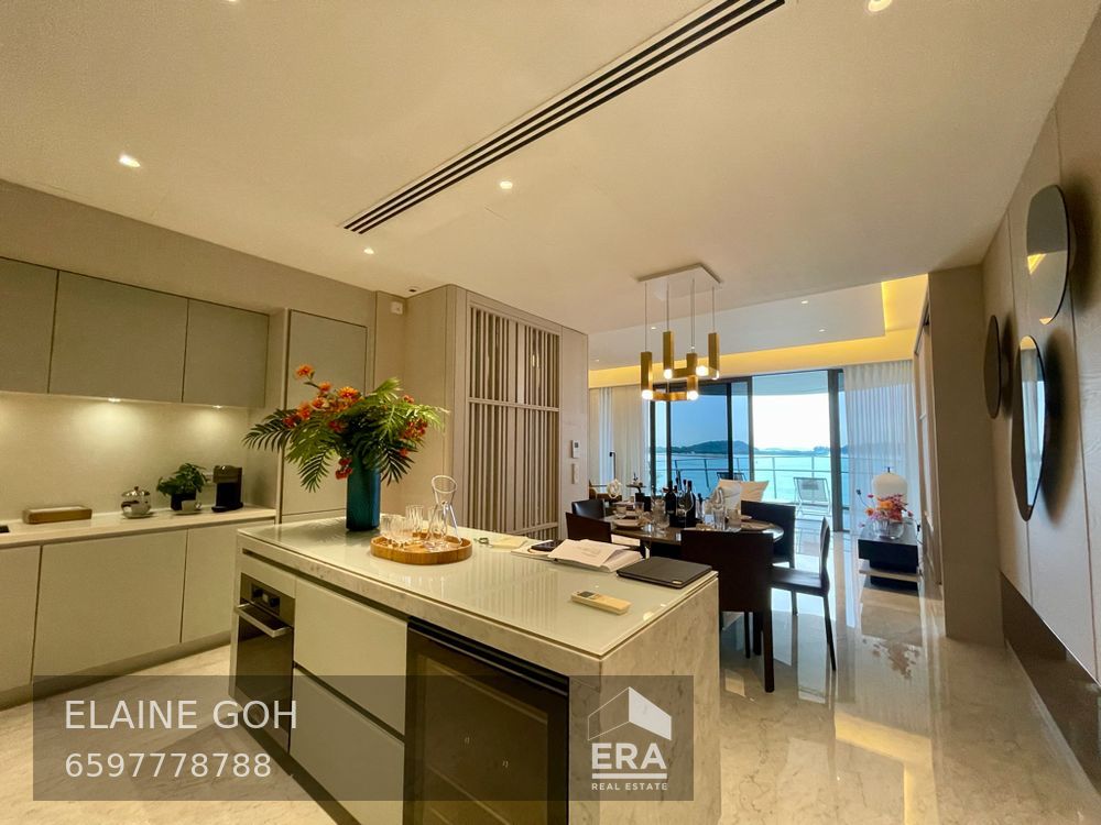 3 Room Ensuite Pte Lift Balconies With Spectacular Sea View N Greenery