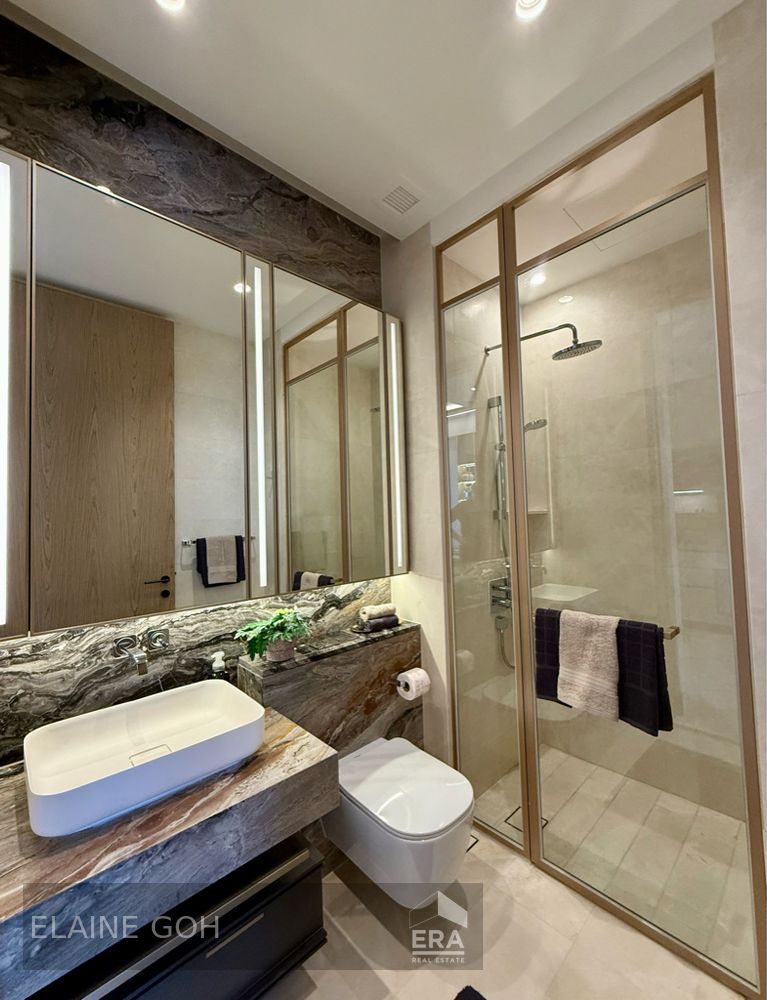 Freehold 1 Room Brand New Designer Decor Balcony 0.1km River Valley Pr