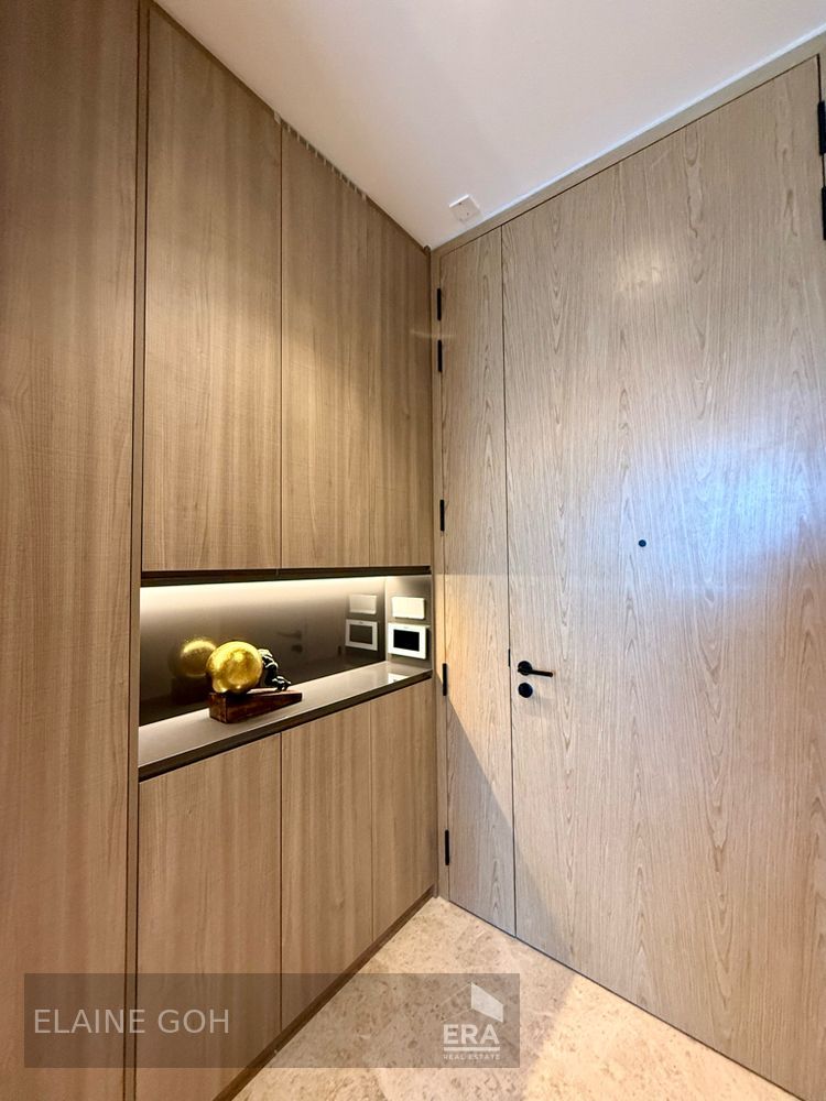 Freehold 1 Room Brand New Designer Decor Balcony 0.1km River Valley Pr