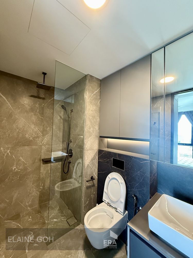 High Floor 2 Room 2 Bath Balcony 1km Great World and River Valley Pri!