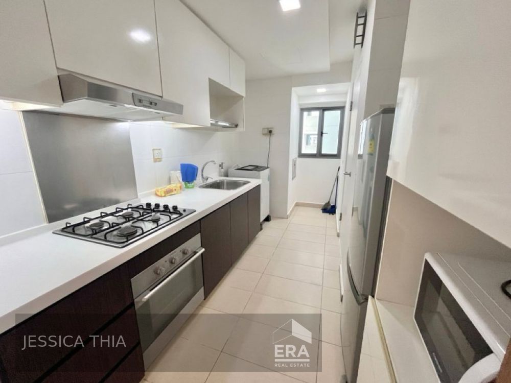 Waterfront Waves, Generous 2 Rms, Balcony, 1 Household Shelter, Mrt