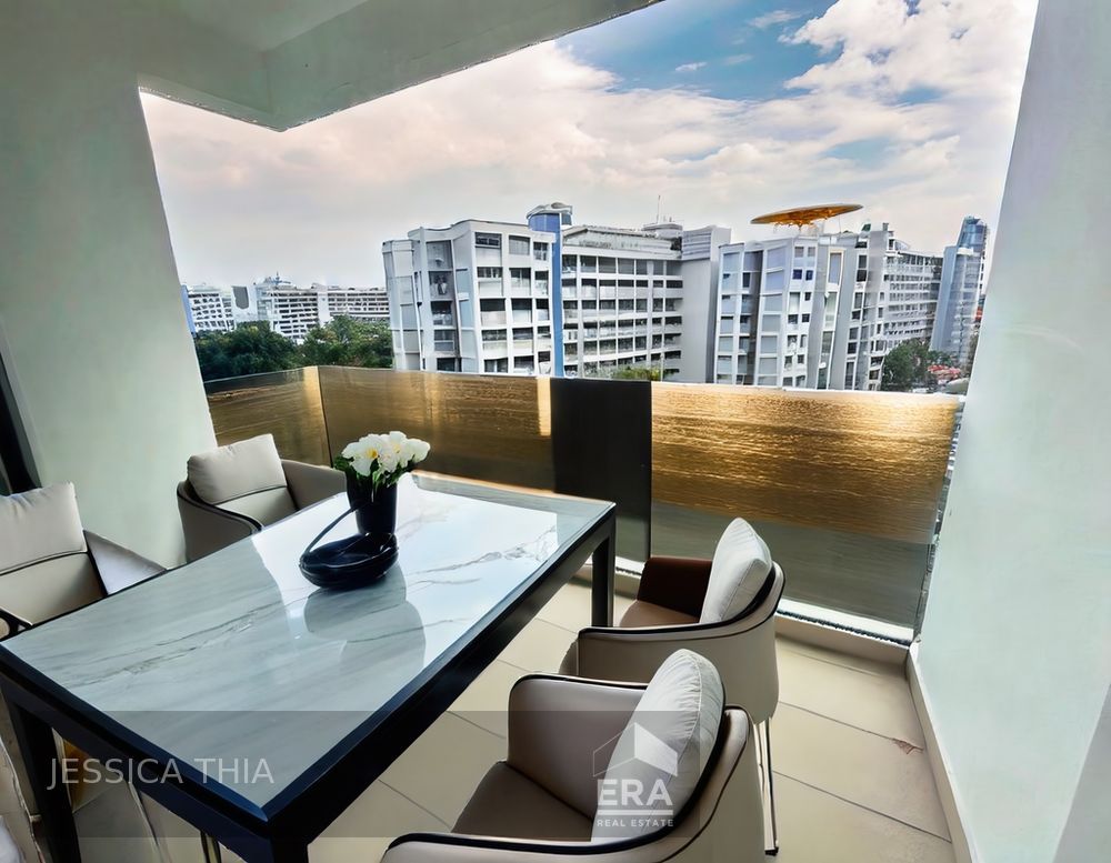 Waterfront Waves, Generous 2 Rms, Balcony, 1 Household Shelter, Mrt