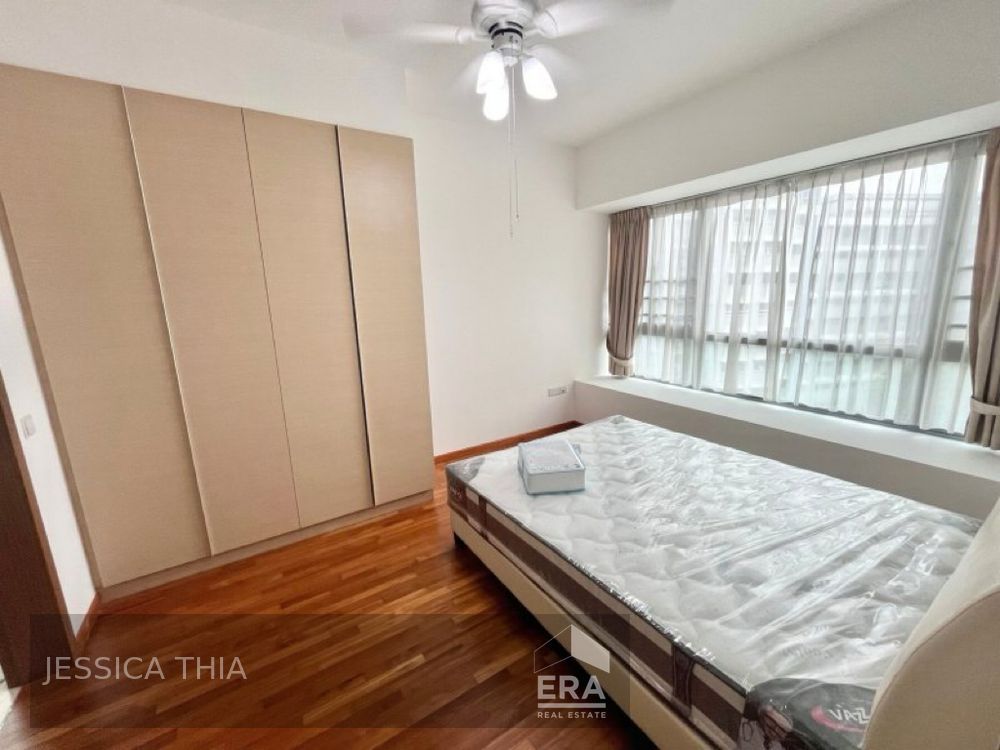 Waterfront Waves, Generous 2 Rms, Balcony, 1 Household Shelter, Mrt