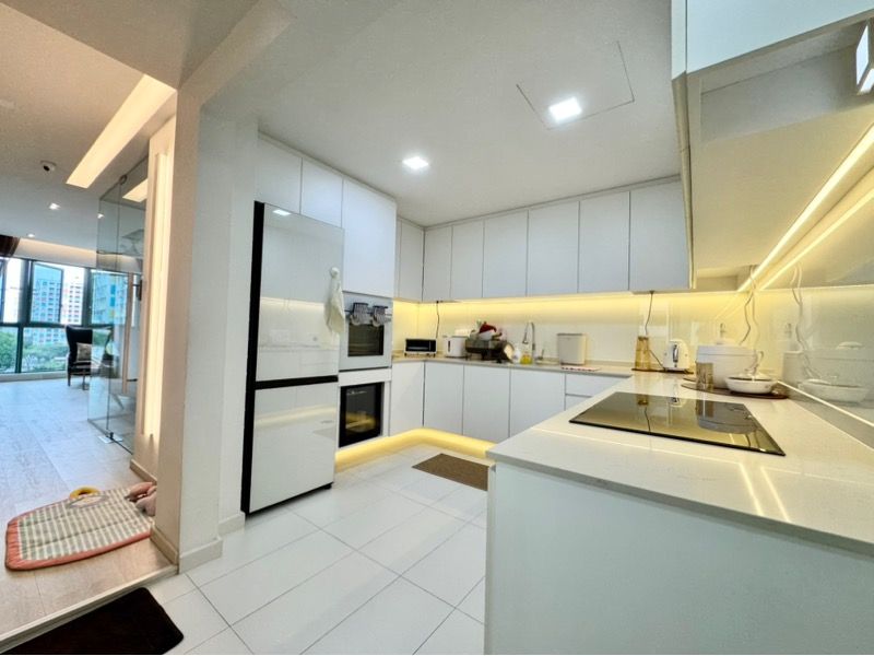 Palm Gardens Condominium For Sale, $1,300,000, 3 Bed 3 Bath 1,206 sqft $1,078.00 psf