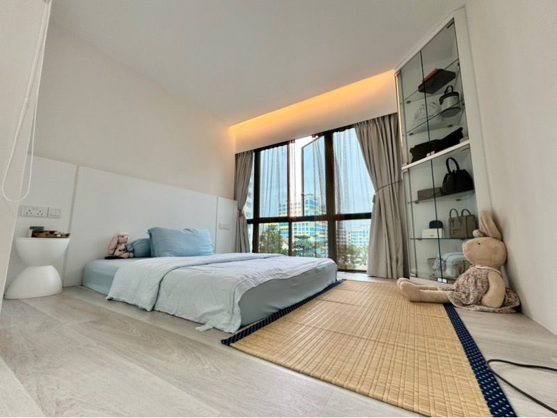 Palm Gardens Condominium For Sale, $1,300,000, 3 Bed 3 Bath 1,206 sqft $1,078.00 psf