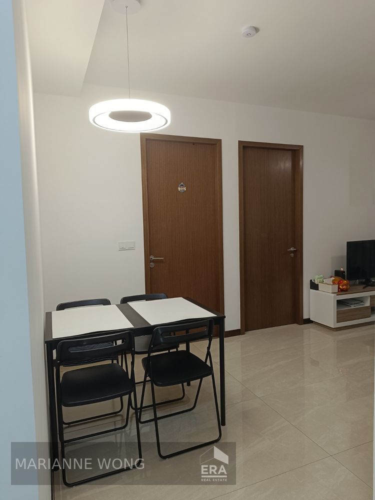 High Floor 2 Bedrooms 1 Bath. Park & Sea Views. Quiet. No Noon Sun.