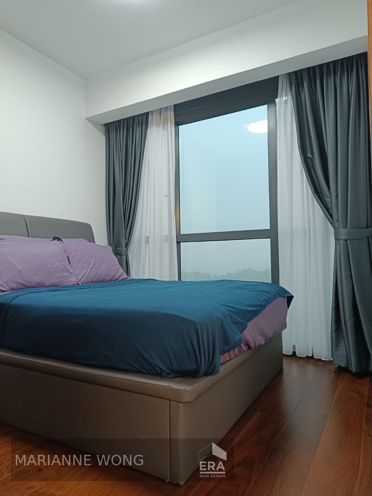 High Floor 2 Bedrooms 1 Bath. Park & Sea Views. Quiet. No Noon Sun.