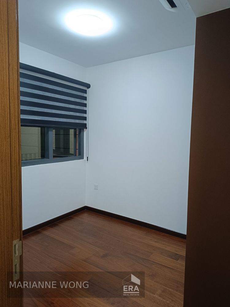 High Floor 2 Bedrooms 1 Bath. Park & Sea Views. Quiet. No Noon Sun.