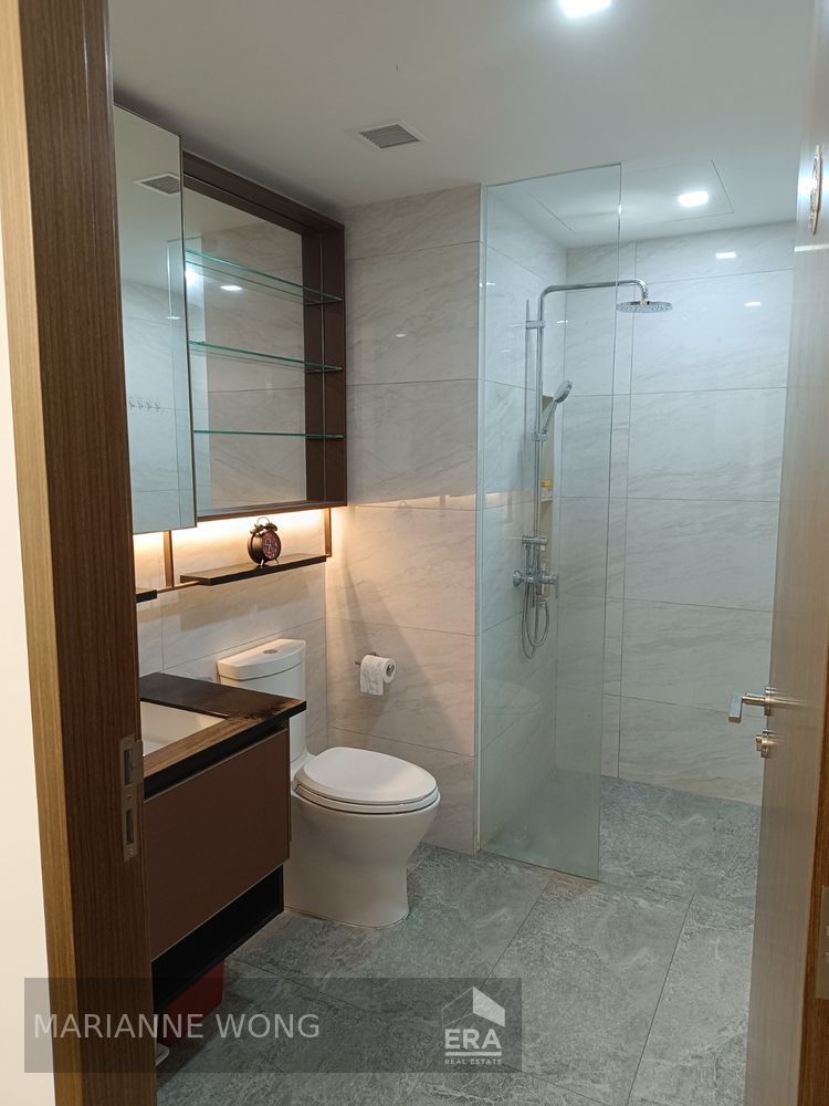 High Floor 2 Bedrooms 1 Bath. Park & Sea Views. Quiet. No Noon Sun.