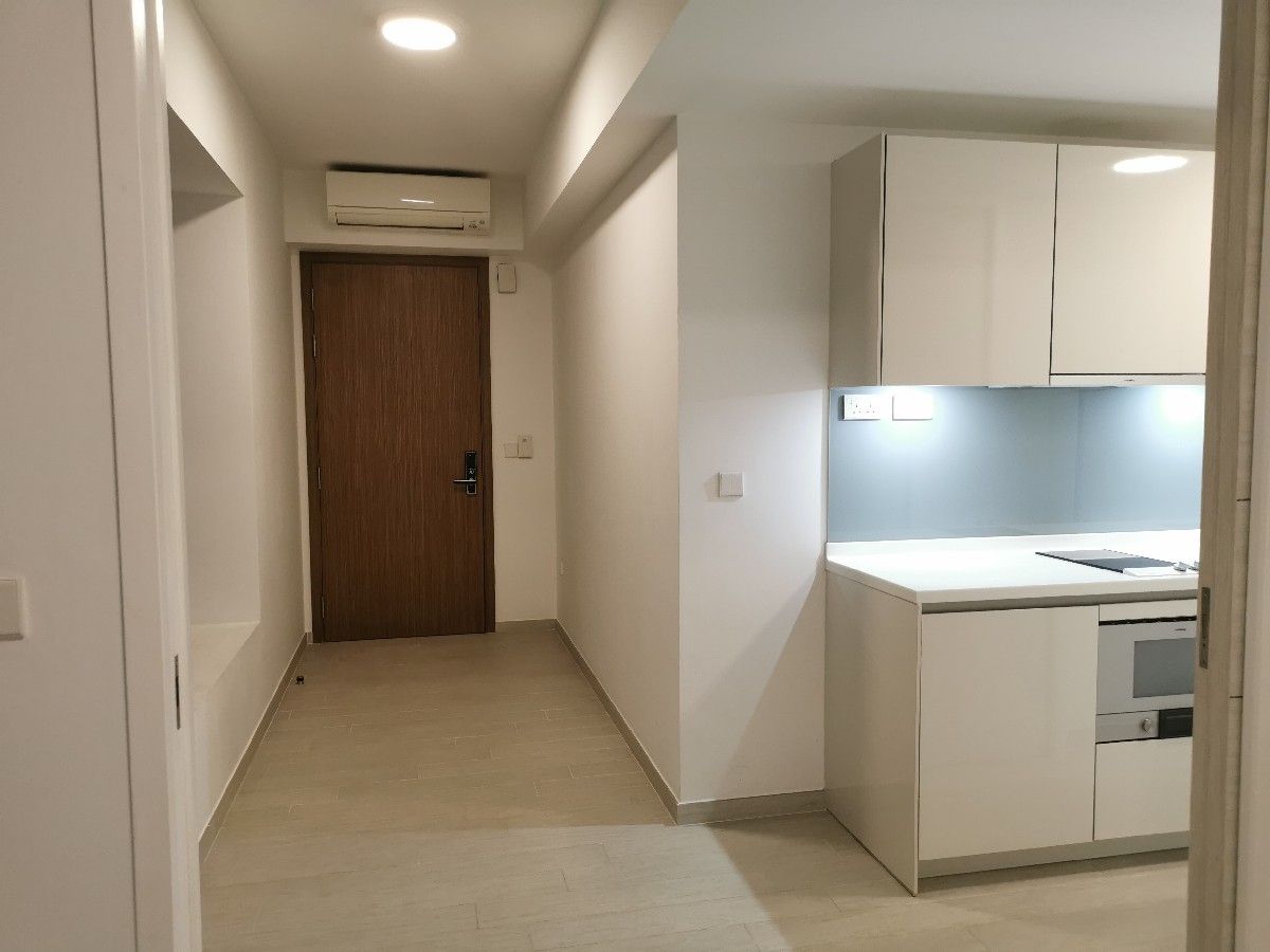 V on Shenton Apartment For Sale, $1,380,000, 2 Bed 1 Bath 689 sqft $2,003.00 psf