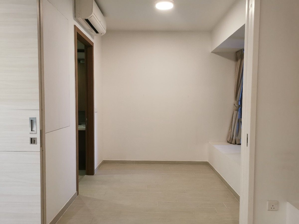 V on Shenton Apartment For Sale, $1,380,000, 2 Bed 1 Bath 689 sqft $2,003.00 psf