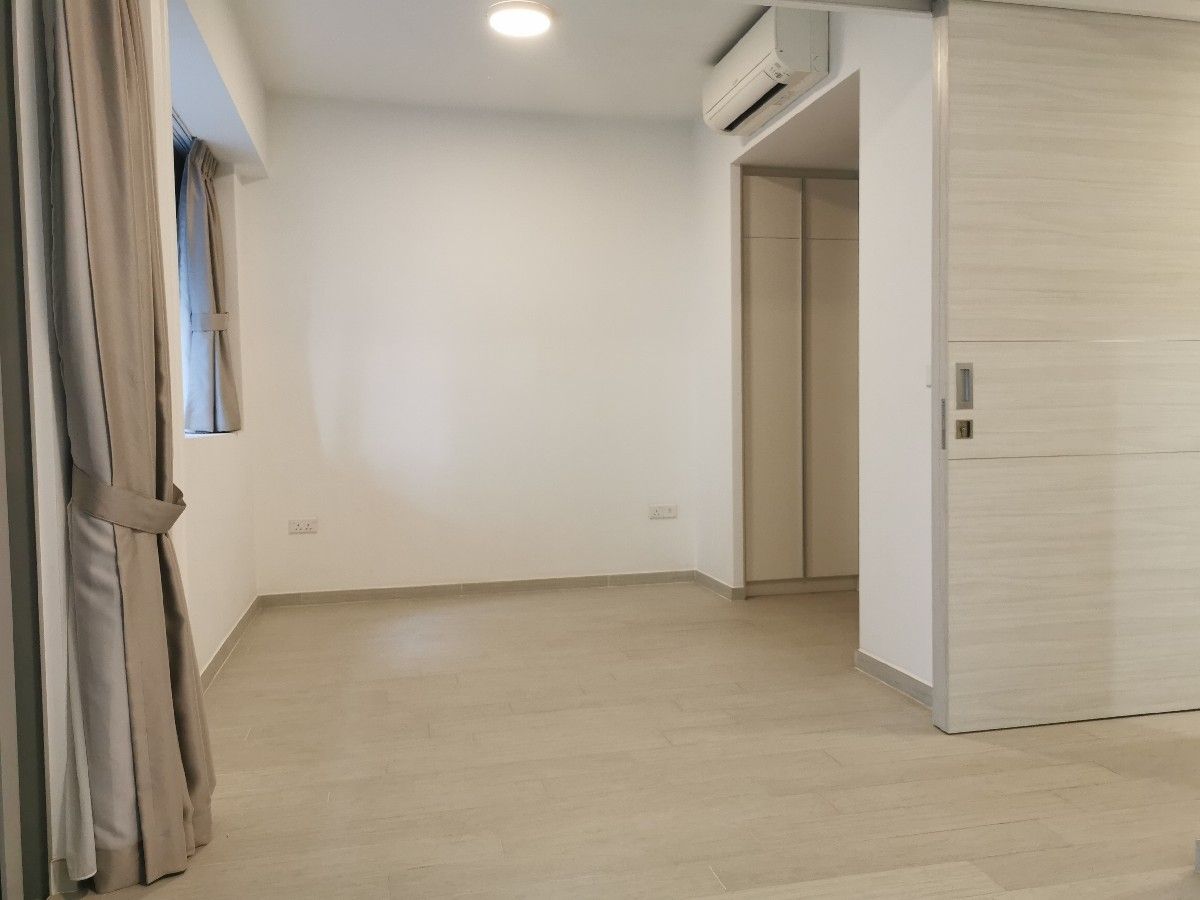 V on Shenton Apartment For Sale, $1,380,000, 2 Bed 1 Bath 689 sqft $2,003.00 psf