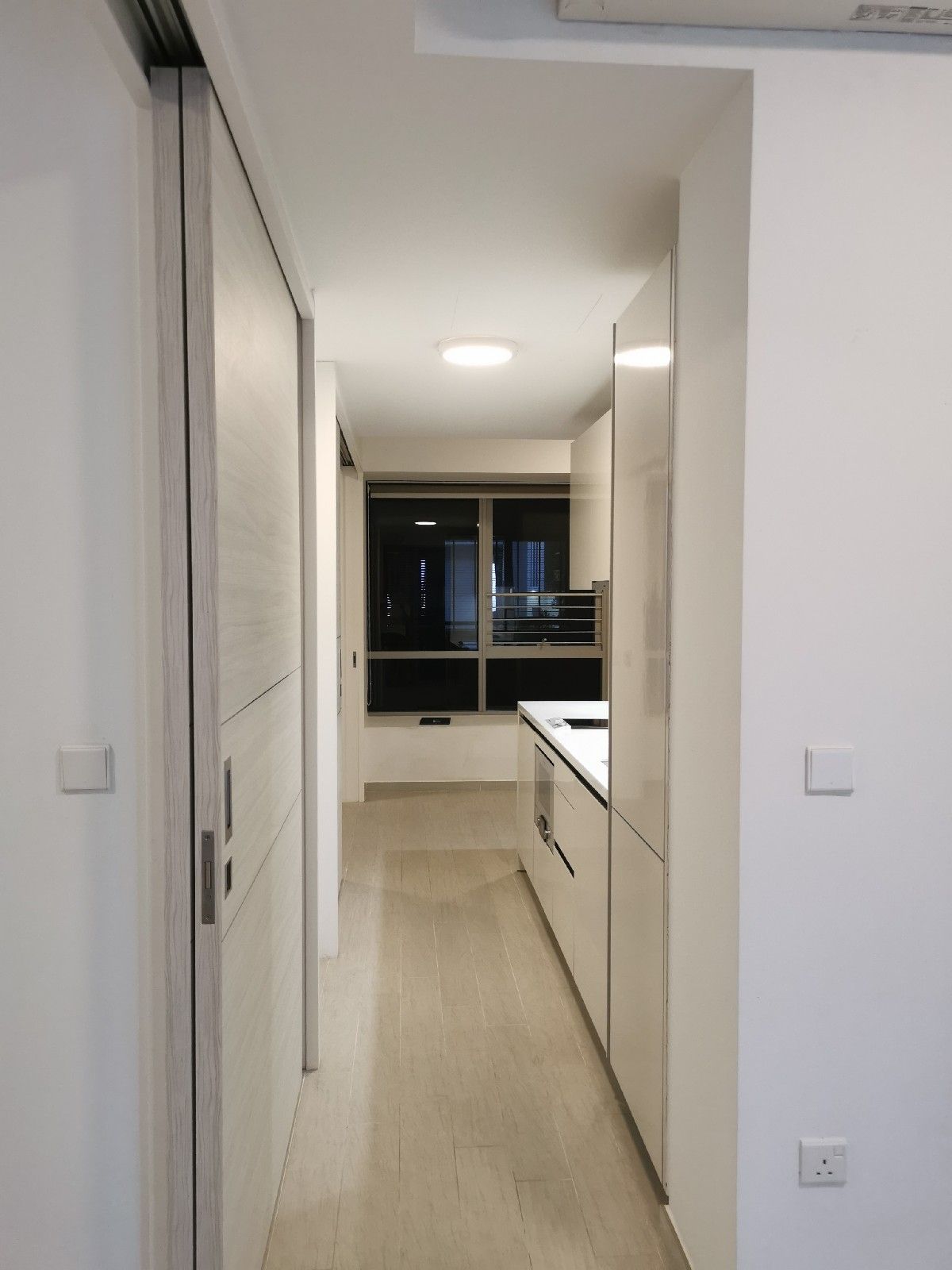 V on Shenton Apartment For Sale, $1,380,000, 2 Bed 1 Bath 689 sqft $2,003.00 psf