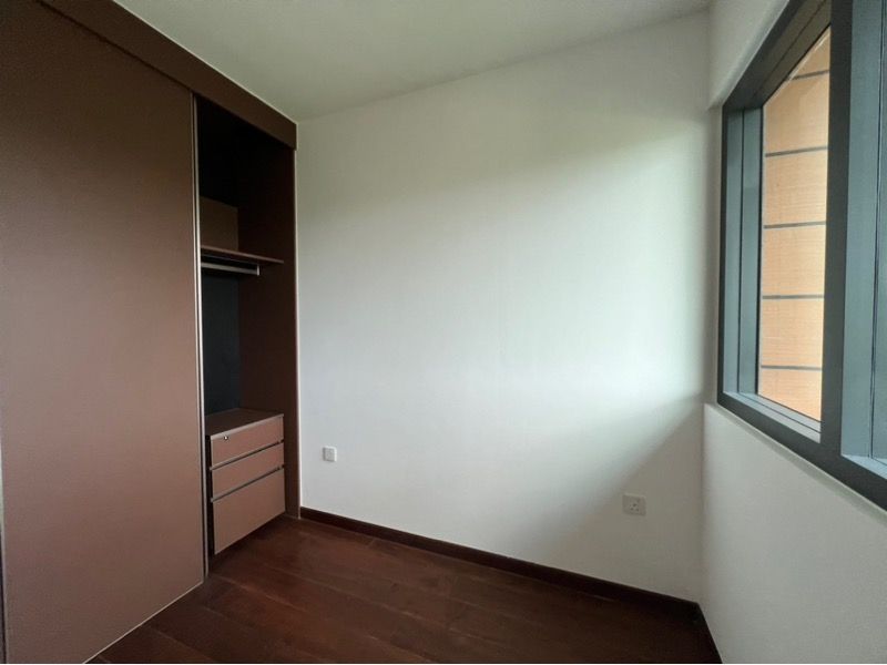 Normanton Park Condominium For Sale, $1,368,000, 2 Bed 1 Bath 667 sqft $2,051.00 psf