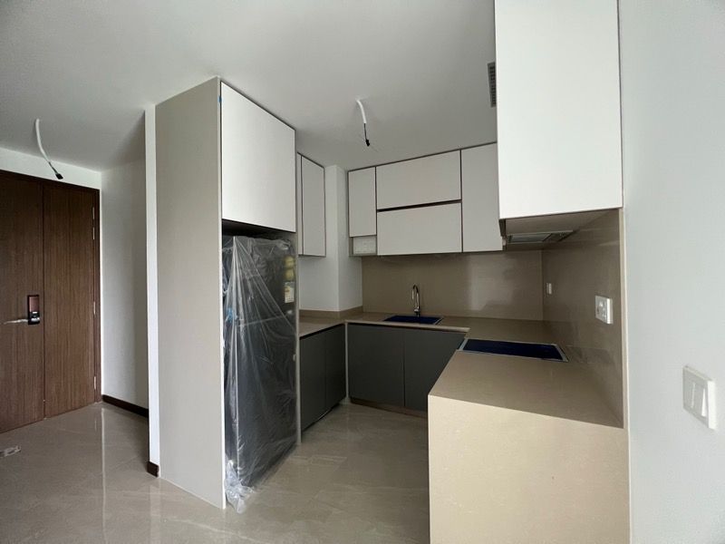 Normanton Park Condominium For Sale, $1,368,000, 2 Bed 1 Bath 667 sqft $2,051.00 psf