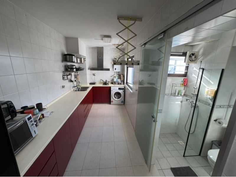 91 Tanglin Halt Road HDB Apartment For Sale, $1,430,000, 4 Bed 2 Bath 1,184 sqft $1,208.00 psf