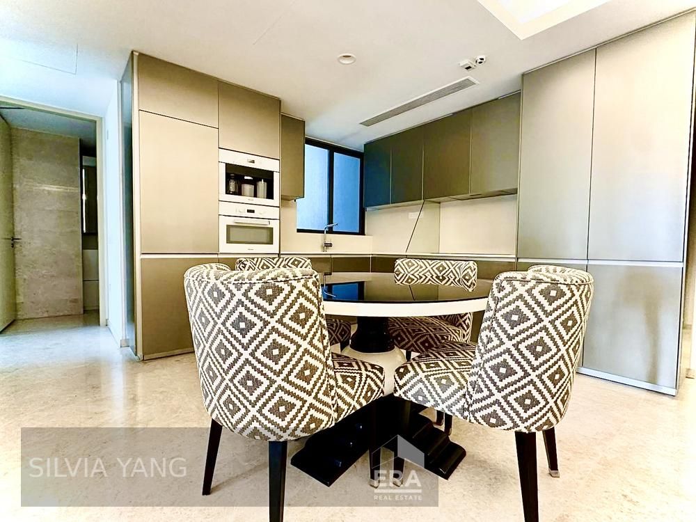 Spacious 2 Beds Plus Study Room for Sale; Connected to Paragon