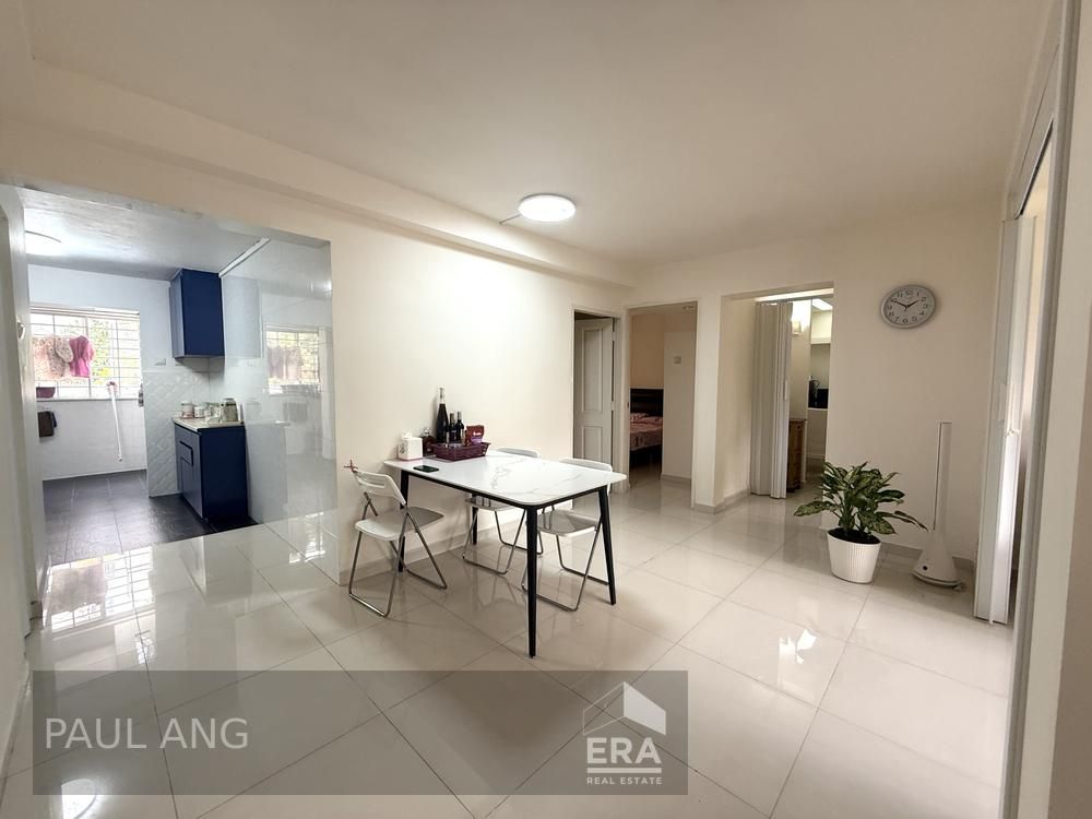 Landed Facing, Bright and Breezy Unit! Move in Condition! HDB - 3 room | D16 Bedok | Prop-GPT the AI-Powered Property Guru