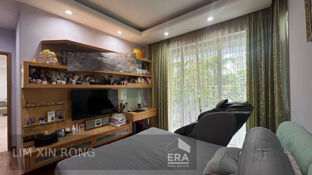 Spacious 3-bedroom Freehold Condo for Sale at Ris Grandeur