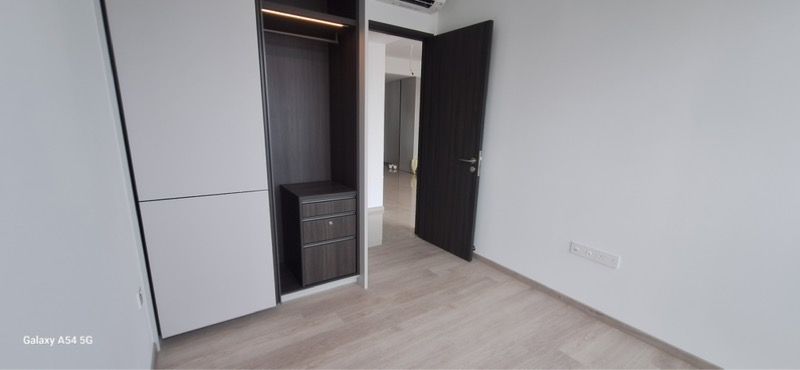 Sky Eden @ Bedok Condominium For Sale, $2,288,000, 3 Bed 2 Bath 893 sqft $2,562.00 psf