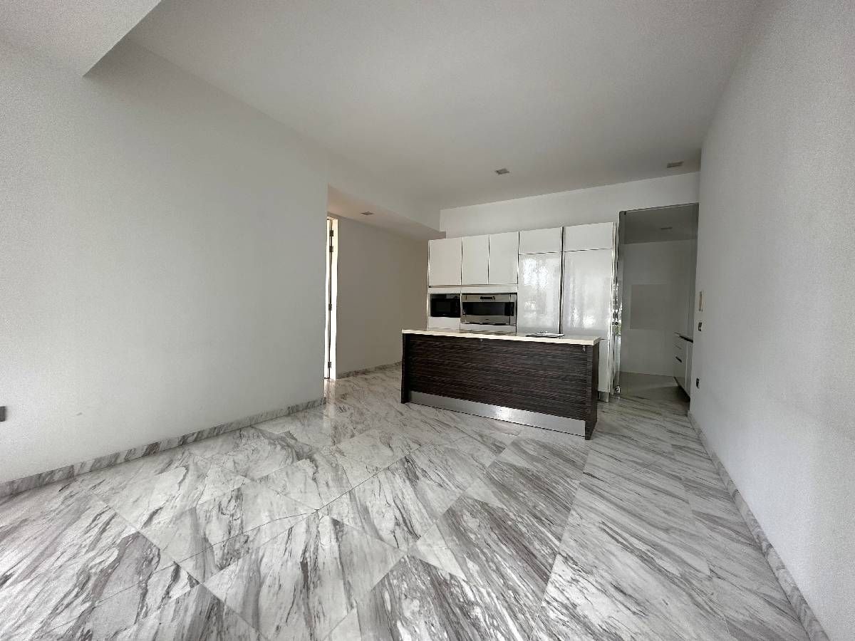 Marina Collection Condominium For Sale, $3,240,000, 3 Bed 3 Bath 2,099 sqft $1,544.00 psf