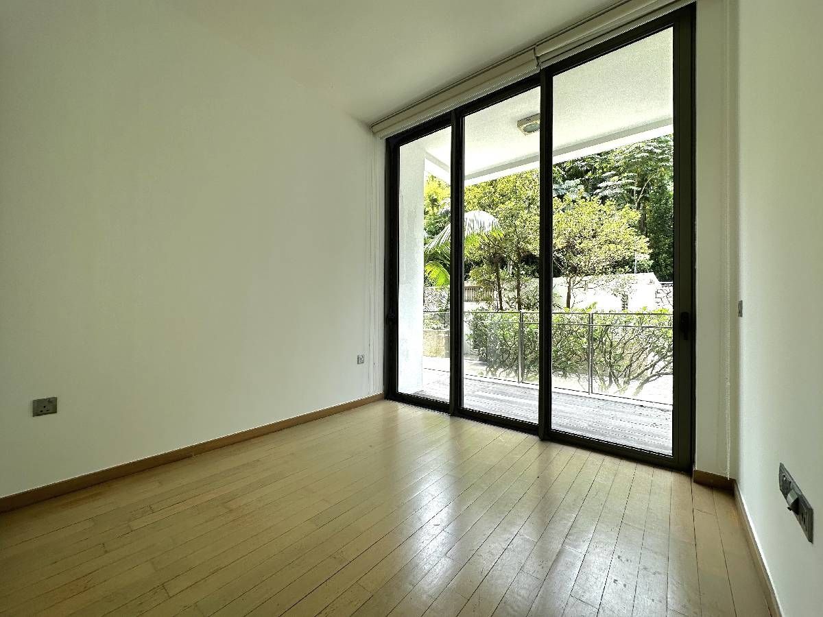 Marina Collection Condominium For Sale, $3,240,000, 3 Bed 3 Bath 2,099 sqft $1,544.00 psf