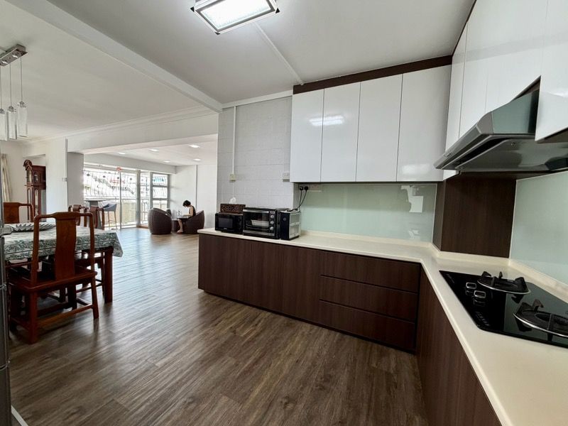 529 Jelapang Road HDB Apartment For Sale, $976,000, 3 Bed 2 Bath 1,560 sqft $626.00 psf