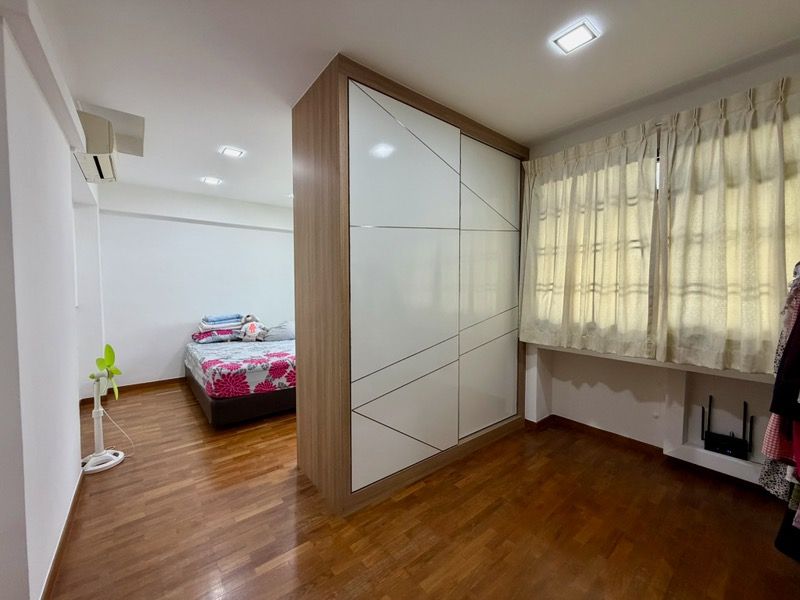 529 Jelapang Road HDB Apartment For Sale, $976,000, 3 Bed 2 Bath 1,560 sqft $626.00 psf